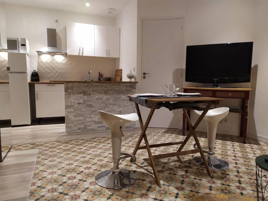 Charmant Studio Au Coeur De קסיס מראה חיצוני תמונה